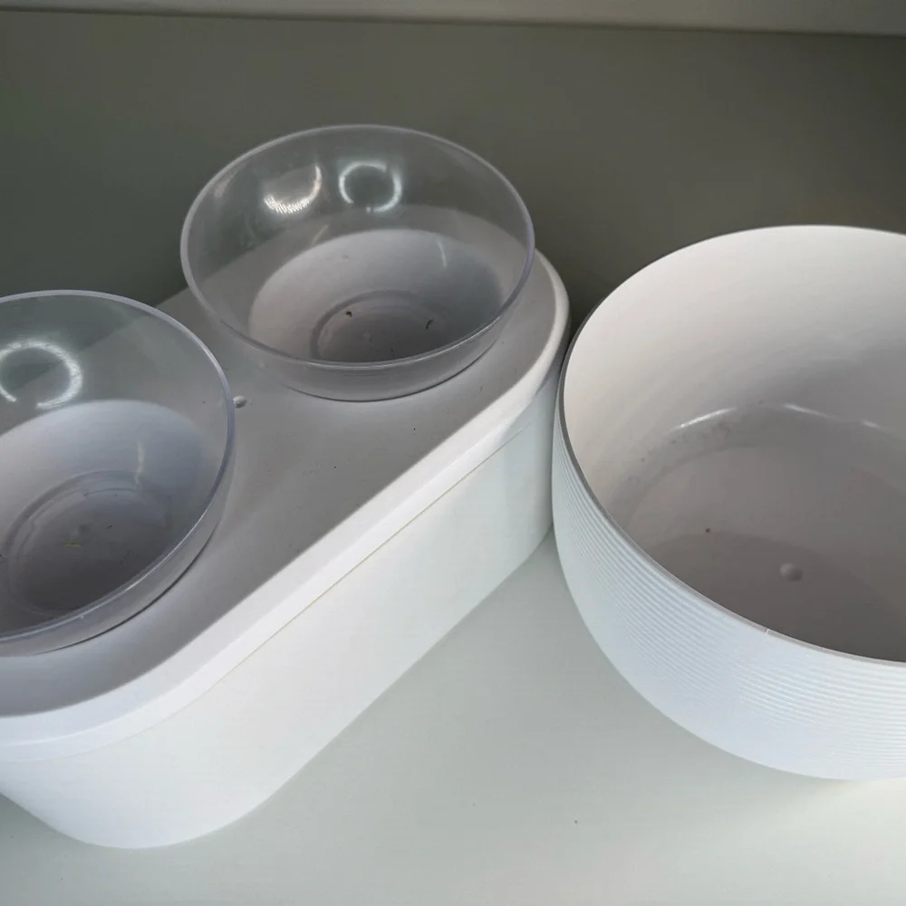 White Pet Feeder with Bowls